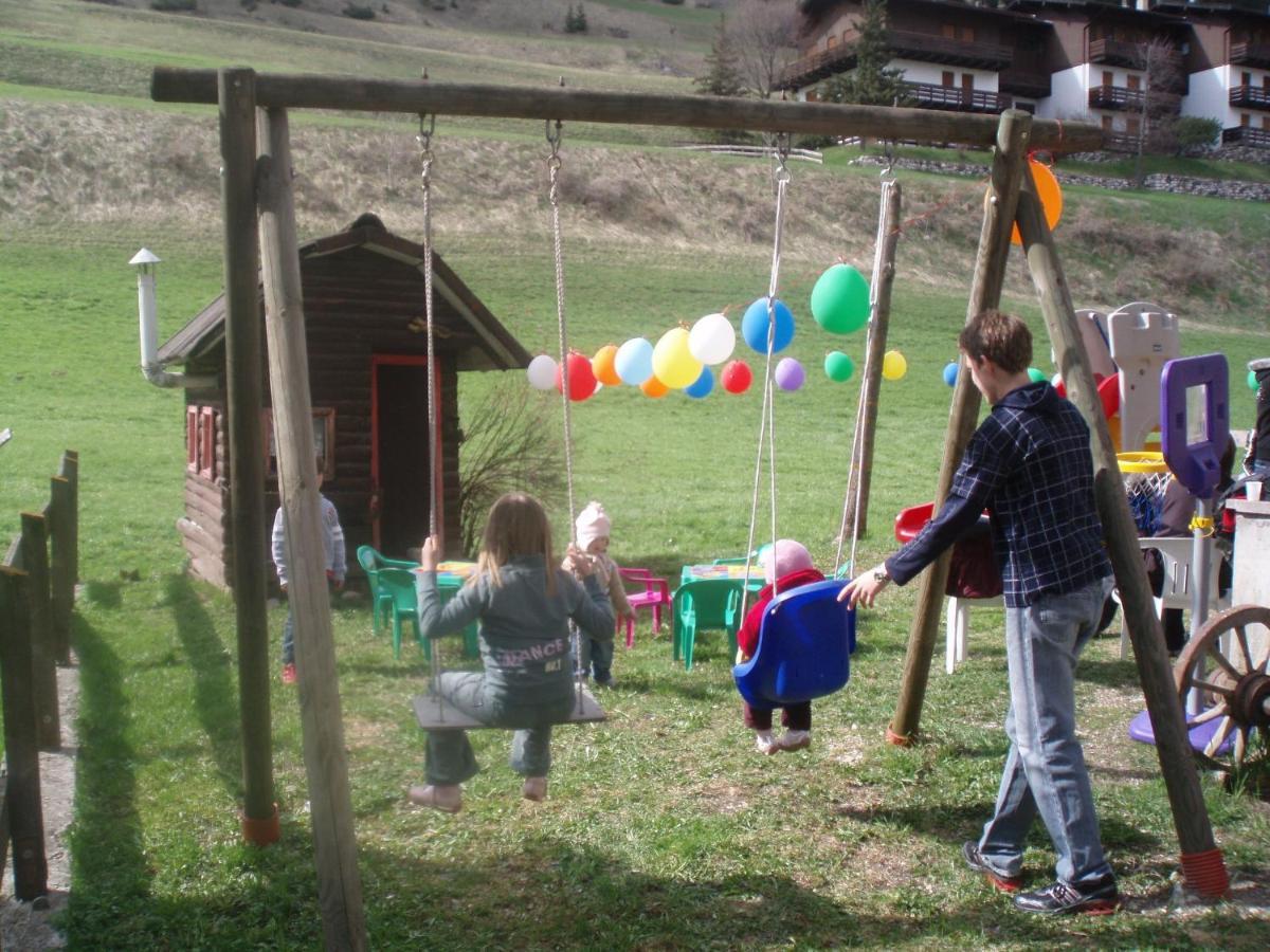 Hotel Garni Soreie Pozza di Fassa Bagian luar foto